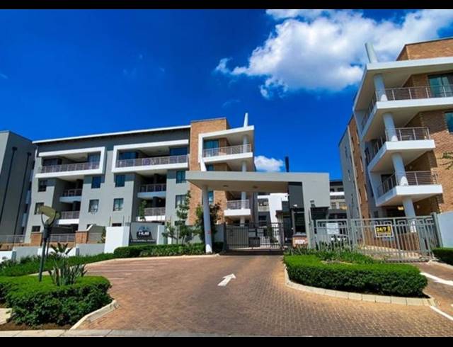 2 BEDROOM APARTMENT FOR SALE IN BRYANSTON
